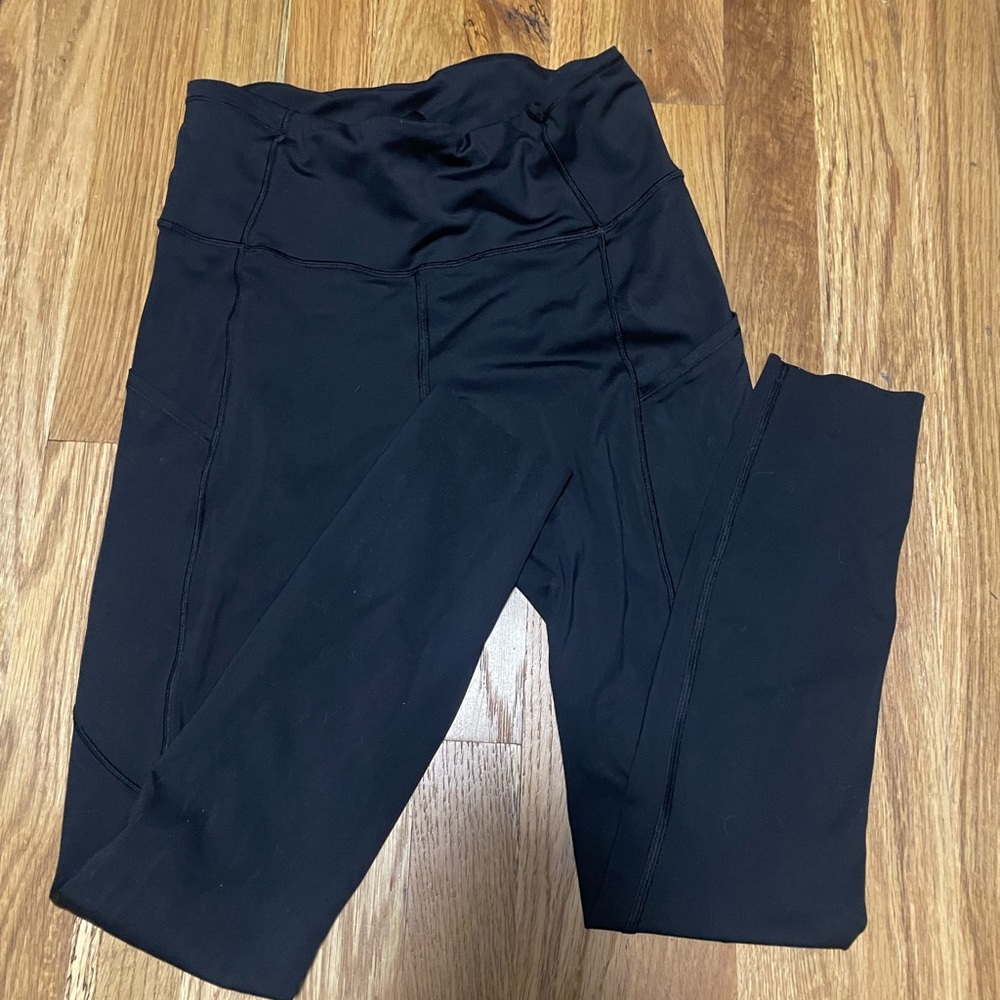 Black fast and free leggings